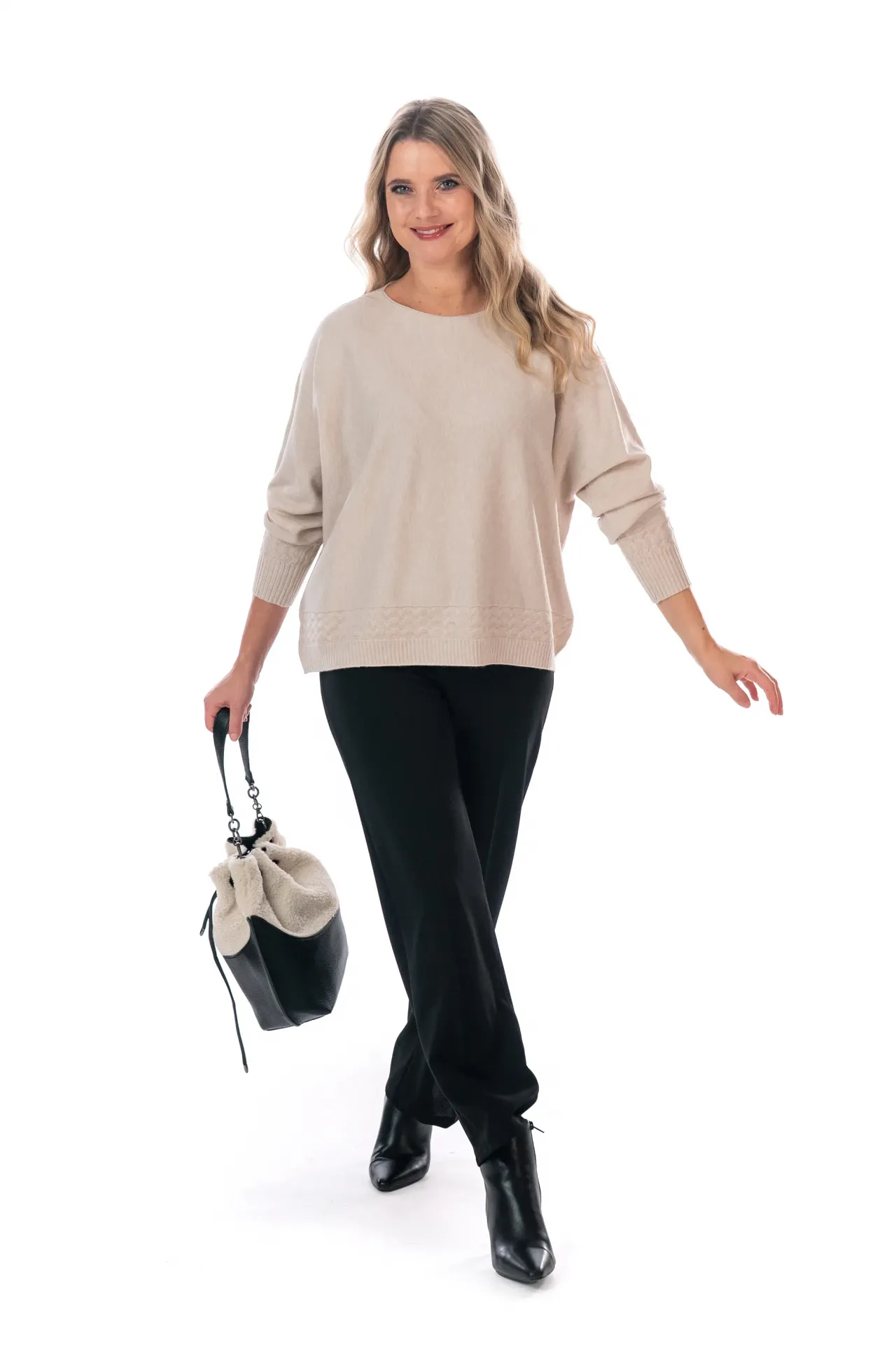 Dámsky svetrík PRIYANKA